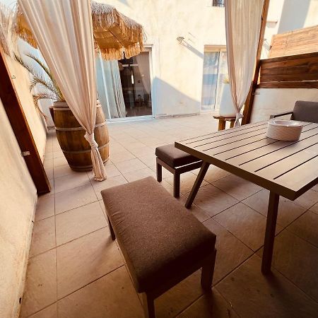 Maison De Village Ecusson - Logement Entier - 160M2 - 4Chambres - Centre Ville - Terrasse - Climatise นีมส์ ภายนอก รูปภาพ