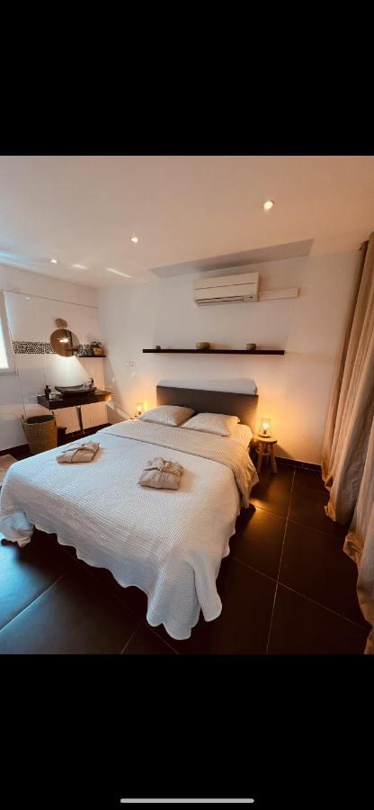 Maison De Village Ecusson - Logement Entier - 160M2 - 4Chambres - Centre Ville - Terrasse - Climatise นีมส์ ภายนอก รูปภาพ